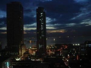 1BR Condo Unit W Fantastic View near US Embassy