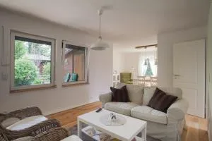 海德兰文森阿列尔度假公寓 - Bannetze