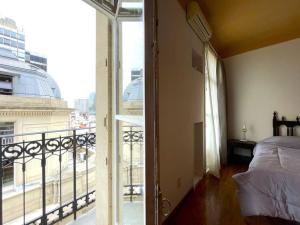 La Platea de Bs As 8A Cama King y Balcón al Palacio Libertad