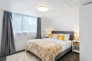 Calgary Cottage with air con