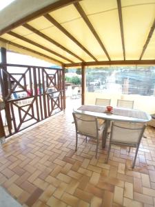 Appartement-2- privé, terrasse, parking et jardin