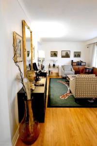 Cellar House NOTL - Entire Home in the Heart of Niagara-on-the-Lake