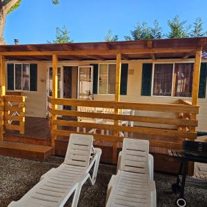 International Holidays Luxe House Pool Beach-Lerici-Cinque Terre-Liguria Case Vacanze-dog ok in Touristic Village River