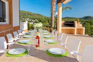 Large Villa near Ibiza Town Sleeps 2022