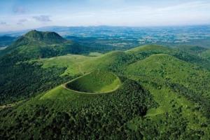 Grand gîte - Balcons des Volcans - Vue Puy de Dôme