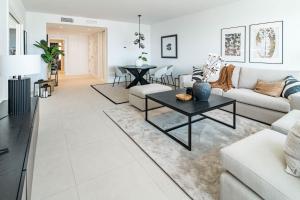 LME9F2 - Top class flat in Estepona, near beach