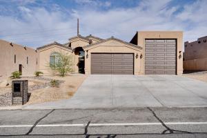 Patio and Grill Family-Friendly Lake Havasu Home