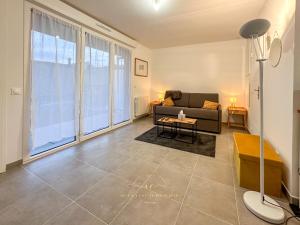 Appartements Le Jardin Rambolitain - Terrasse et Parking : photos des chambres