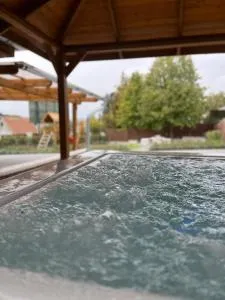 Szeglet Apartman - Maklár