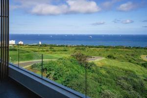 Penthouse 180° Luxury Ocean Suites - #405