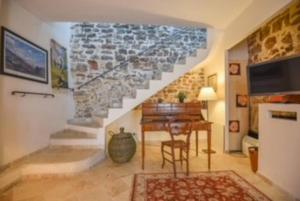 Vérité Maison de Lorgues village center- Charming 2 bed 2 bath oasis