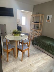 Departamento en vicente López hasta 3 personas súper comodo