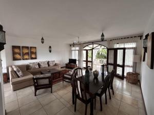 Beach Front Spacious Apartment with Oceanview -- Lantana Galu Beach Apartment