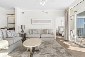 Jade East Towers 0940 by Newman-Dailey