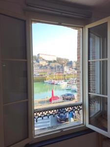 Appartements L'atelier- Duplex Vue magnifique sur le port- : photos des chambres