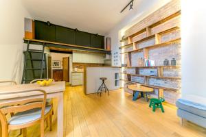 Warsaw Concierge Metro Loft