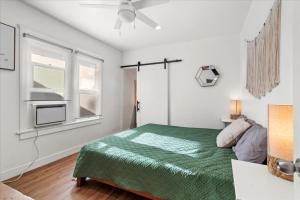 NEW Beautiful BOHO Home by Beach, Downtown + Shops