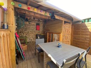Maisons de vacances Yport, maison de pecheur avec jolie terrasse. : photos des chambres