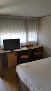 Hotels Campanile Rodez : photos des chambres