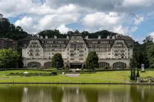 Lofts de Luxo Palácio Quitandinha com Garagem - 米格尔-佩雷拉