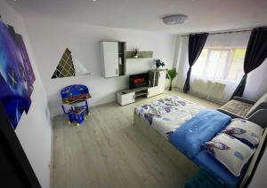 Apartament cu 2 dormitoare decomandatUtilat acceptam plata cu cardul oferim factura