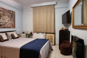 Μεγάλος χώρος με Γυμναστήριο-Χαμάμ-Κρεβάτι-Γραφείο