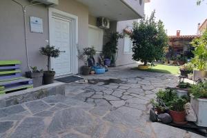 Μεγάλος χώρος με Γυμναστήριο-Χαμάμ-Κρεβάτι-Γραφείο