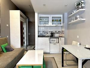 White Tiger in New Gudauri II