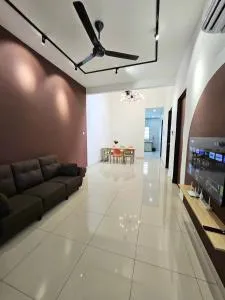 Air-home No 28 Simpang near Aulong Econsave, 3BR, 7pax, Netflix - Au Long
