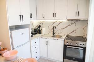 SeaView Luxury Suite