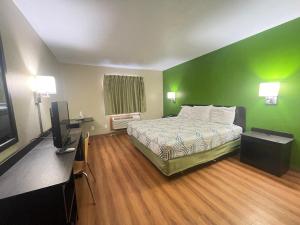 Standard King Room room in Dakota inn