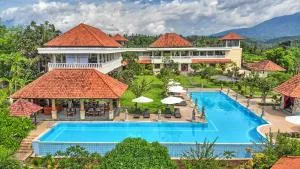 Taman Surgawi Resort & Spa - 卡朗阿森