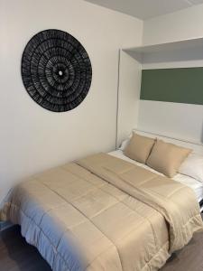 Beautiful and cozy new condo in downtown