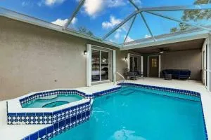 Poolside Oasis-5 miles from Venice Beach - Woodmere