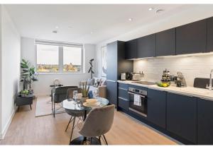 Cosmopolitan Living: Upscale 1BR Gem in Beckenham