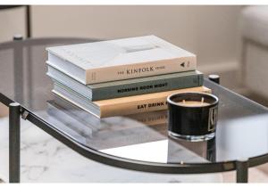 Cosmopolitan Living: Upscale 1BR Gem in Beckenham