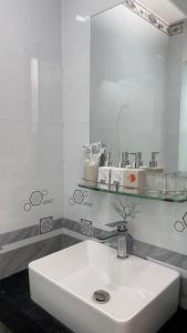 ALEX HOTEL