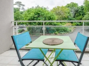 Studio ensoleillé au bord de mer avec balcon et parking, proche centre et plage - La Rochelle - FR-1-535-51 - Cité de Port-Neuf