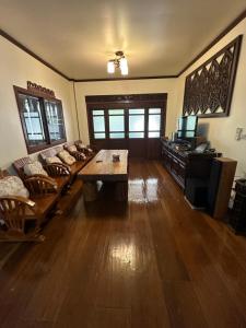 SJ house Unique wood Thai style