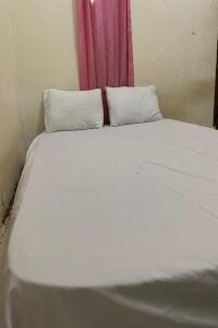 OYO Life 93259 Kos Kurnia