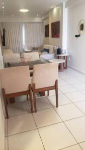 Lindo Apartamento Av. Boa Viagem. 2Qts. Cozinha completa