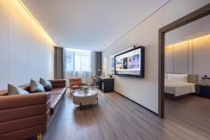 Atour Hotel Guangzhou Panyu Wanbo CBD Hanxi Changlong - Caibian