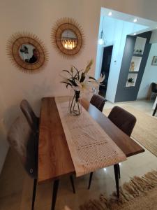 Haris modern apt. near the sea