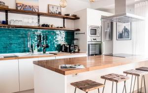 AMARA Family & Surf with Oceanview and Pool