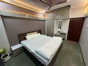 Leela Homestay Indore - Tulip - 2 BHK Luxury apartment