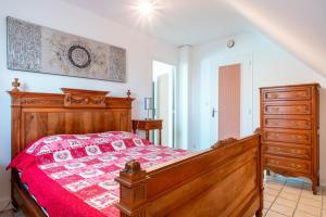Appartements Jacinthe - Appt dans une villa neo-bretonne : photos des chambres