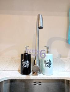 Budget Stay "NoWIFI" Studio Taman Anggrek Residences at Central City Economic Room