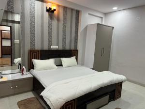 Leela Homestay Indore - Jasmine - One BHK luxury apartment
