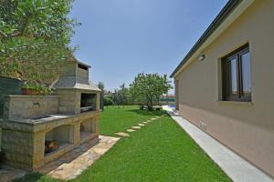 Villa Natali with private pool and kids playground near Fažana