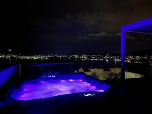 Villa Sofrania- Panoramic Views, Pool, Hot Tub, Location!